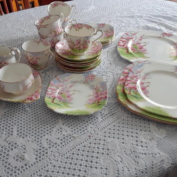 Royal Albert bone china tea set  (blossom time) - Picture 1 of 5